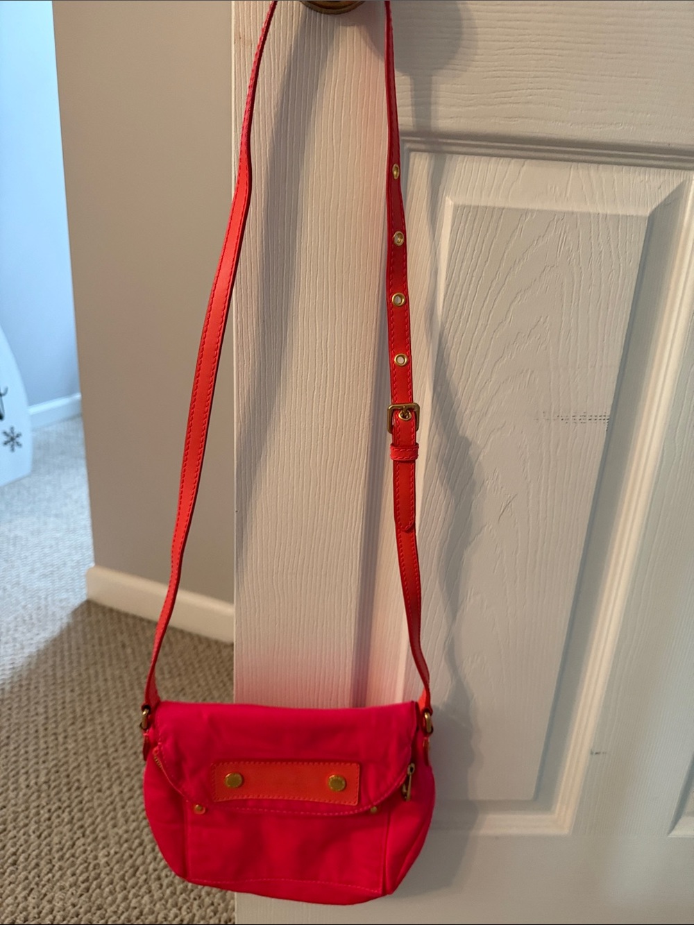 Marc by Marc Jacobs Preppy Natasha Nylon Crossbody in PINK with Orange Trim - Picture 4 of 12